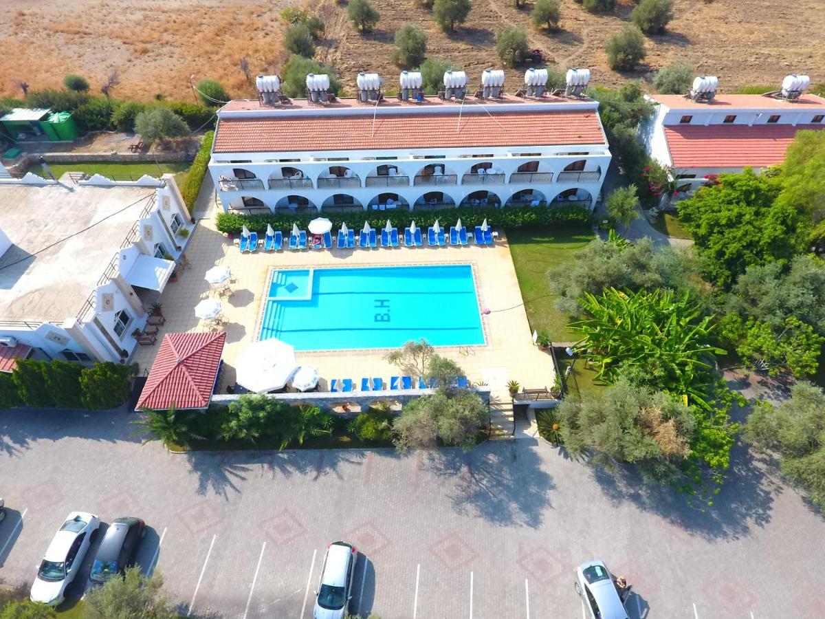 Bare Hill Holiday Apartments Krini Екстериор снимка