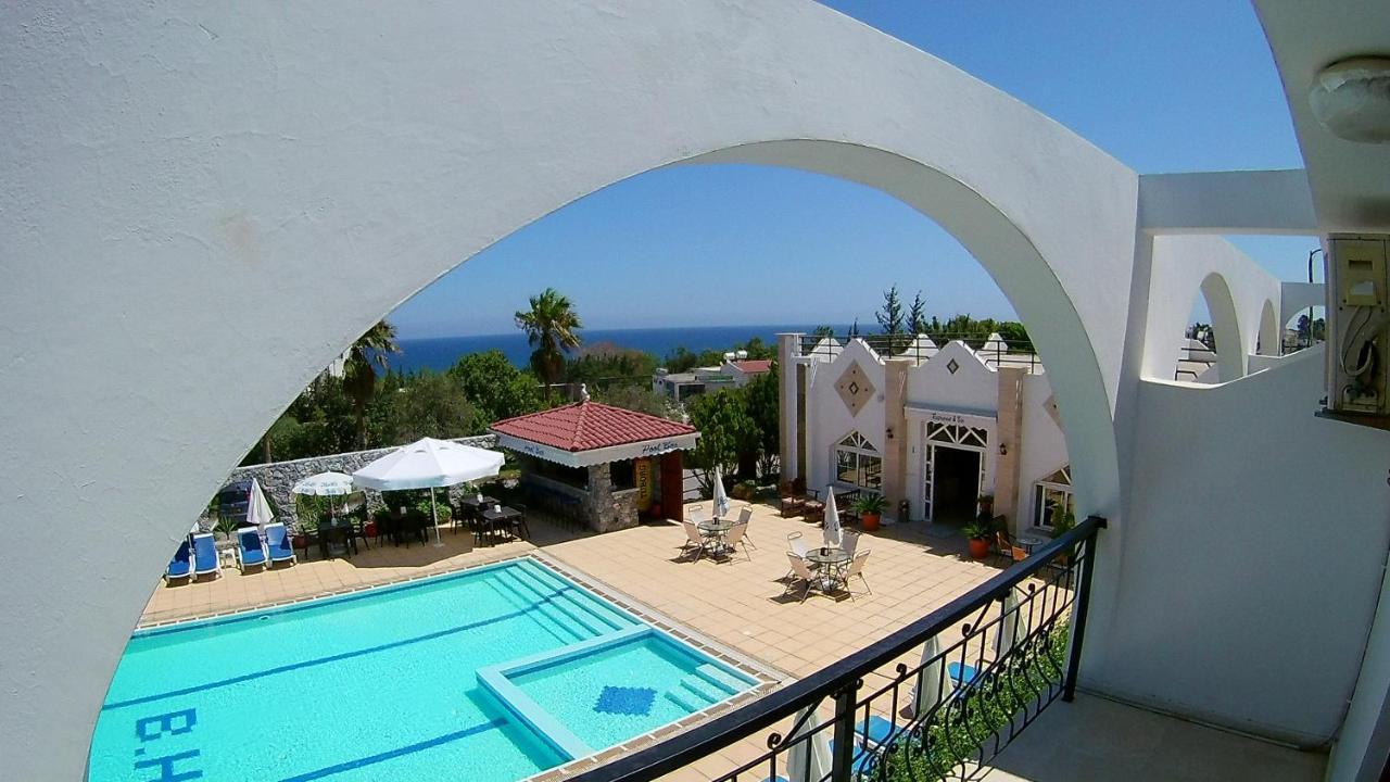Bare Hill Holiday Apartments Krini Екстериор снимка