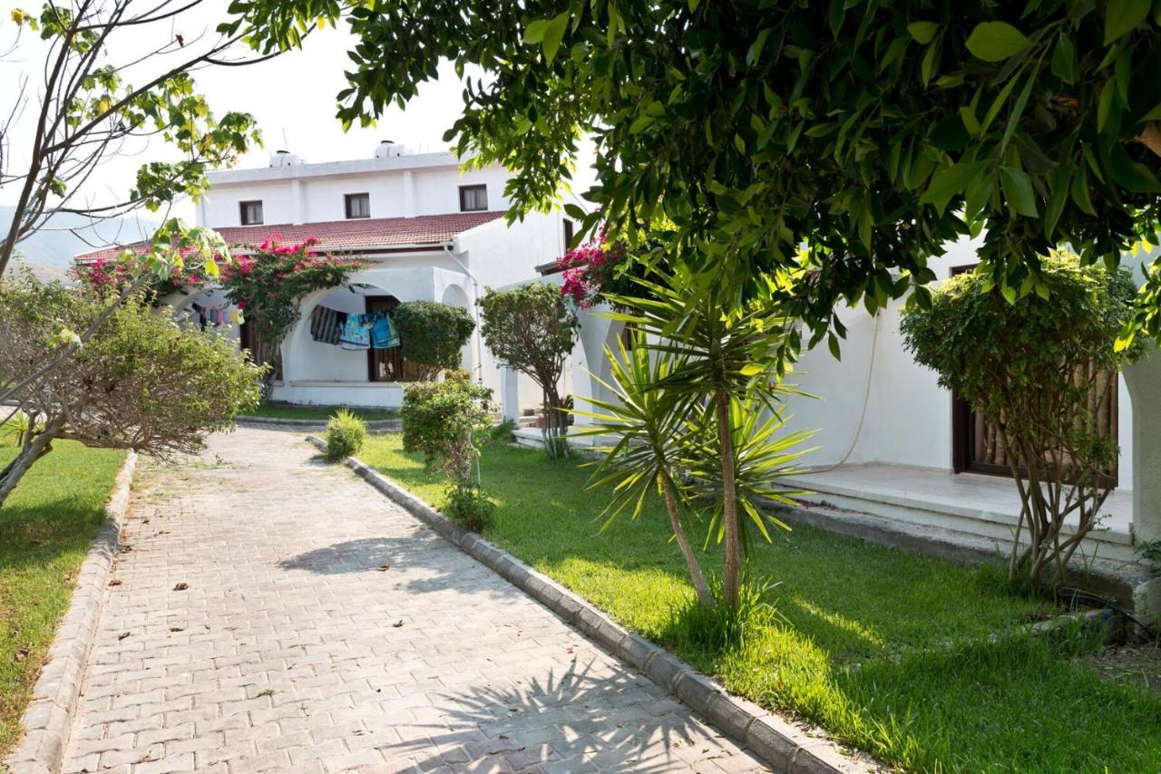Bare Hill Holiday Apartments Krini Екстериор снимка