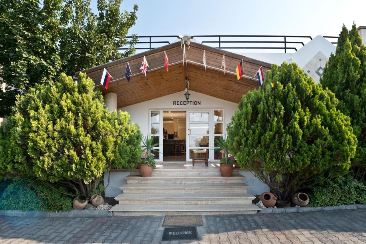 Bare Hill Holiday Apartments Krini Екстериор снимка