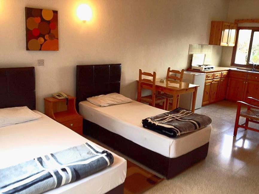 Bare Hill Holiday Apartments Krini Екстериор снимка