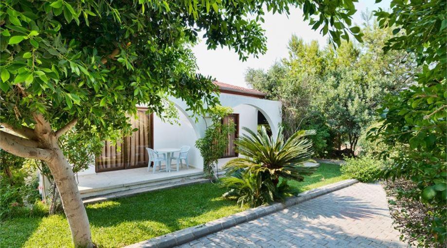 Bare Hill Holiday Apartments Krini Екстериор снимка